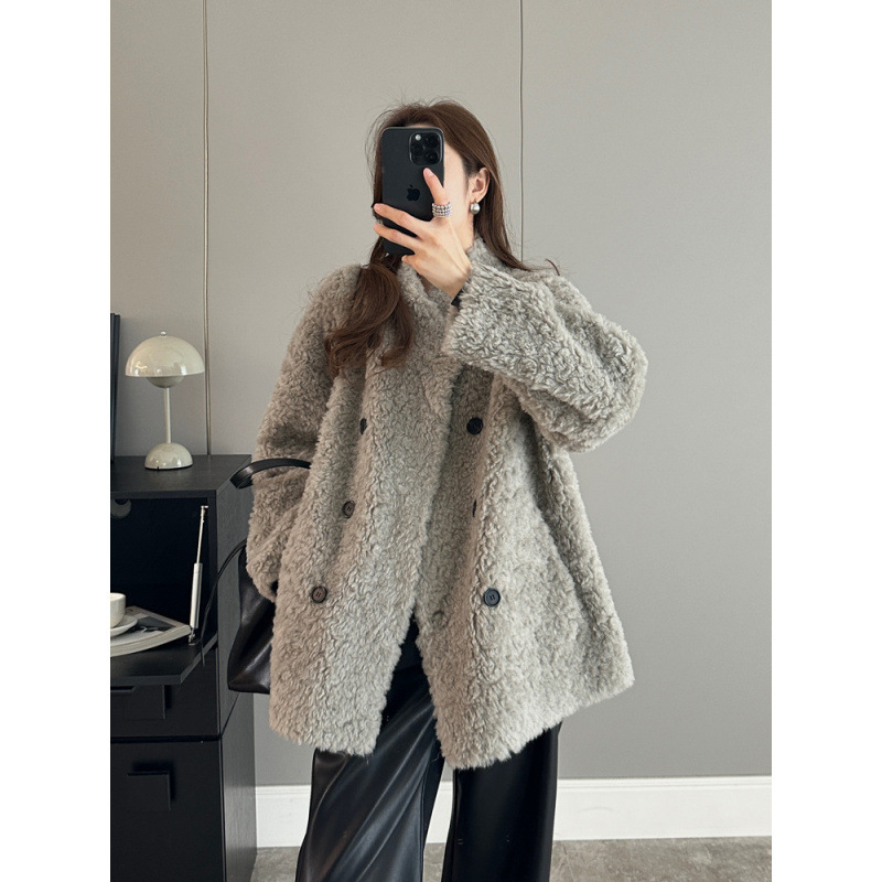 2025 New Winter 100 Sheep Wool Fur One-Piece Lamb Fur Outwear Women's Sheep Shearling Fur Outwear