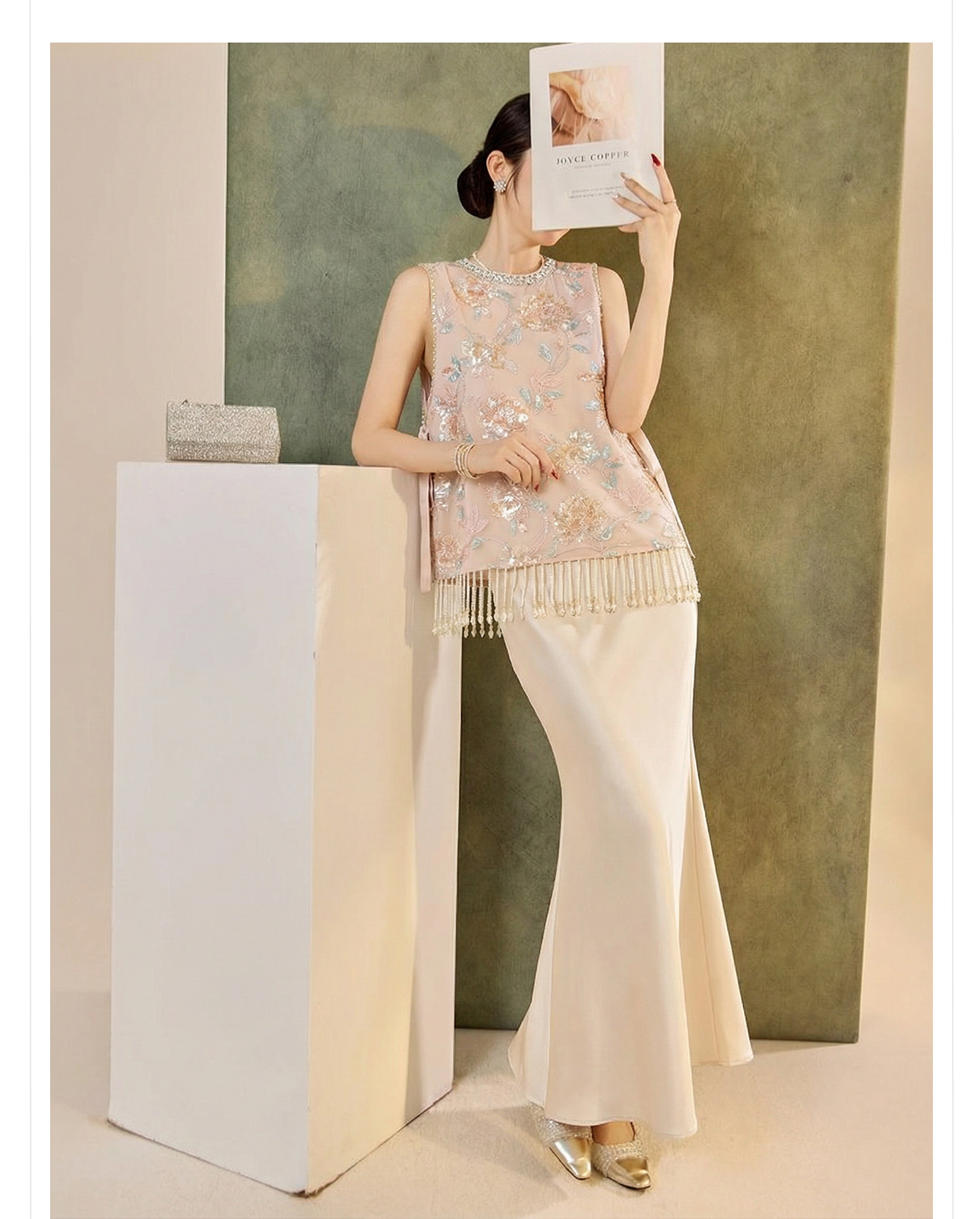 Set áo khoác gile thêu sequin đính cườm + váy sling lụa acetate nữ mùa xuân hè — Áo khoác kaki, Váy sling màu mơ chi tiết 7