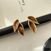 复古美拉德秋冬树叶耳环耳钉棕色滴釉无耳洞蚊香盘耳夹女个性