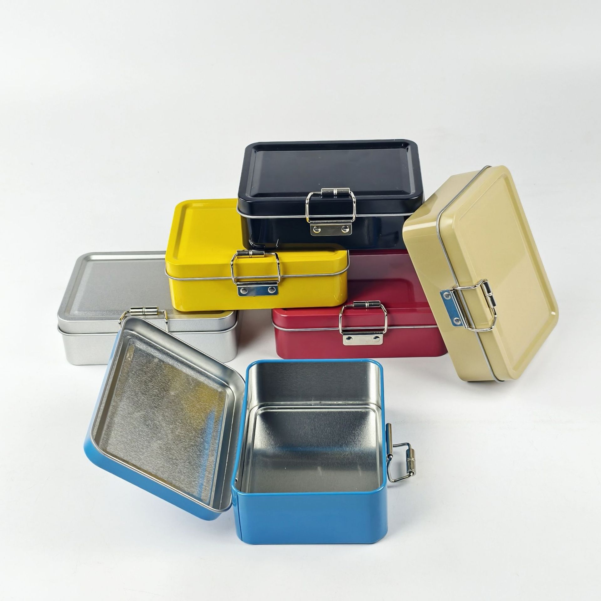 ���ǵ�����������̫����ѩ���ֱ��ɰ�װ��С�����Ʒ���ɺпպ�