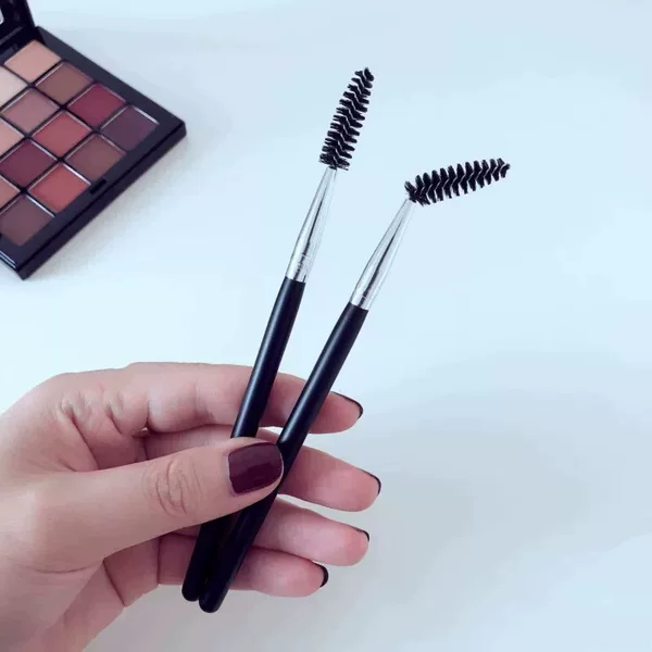 Eyebrow brush, spiral brush, small brush for makeup artists to comb eyelashes, eyebrow brush with bendable head for tattooing and eyelash technicians