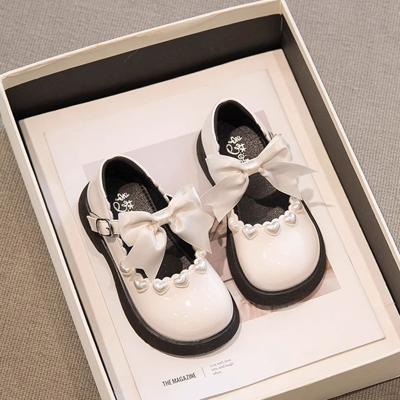Zapatos de princesa bowknot para niñas, zapatos de cuero negro para niños 2025 nuevo estilo primavera y otoño amor Mary Jane zapatos individuales marea