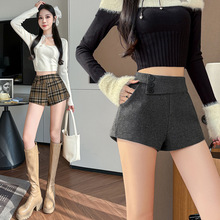 扣子毛呢料a字短裤女秋季季2025新款复古显瘦休闲裤低腰辣妹热裤