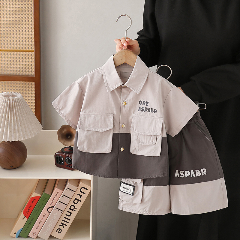 7193 Traje de verano para niños 2025 Nuevo estilo Camisa de moda para niños Pantalones cortos Ropa de verano para bebés de dos piezas