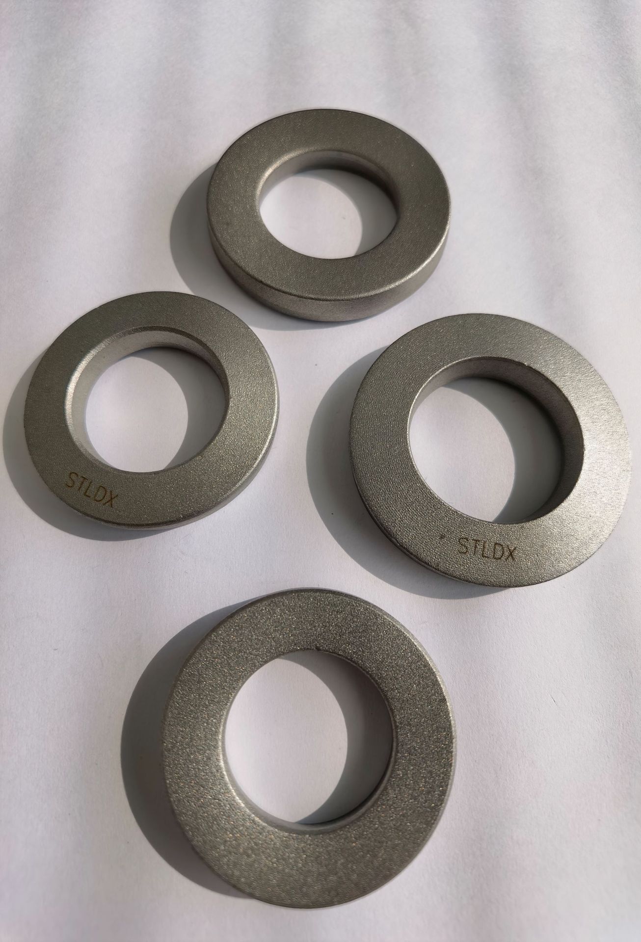 NFE25510碟形垫圈   M16