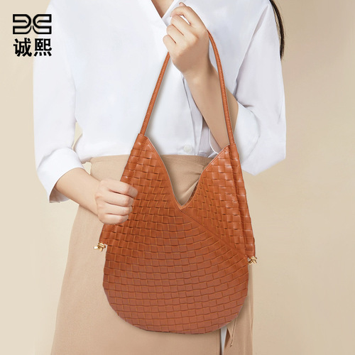Vintage Large Capacity Parent-and-Child Shoulder Bag Handwoven Fashion Women's Handbag Casual Versatile Crossbody Tote