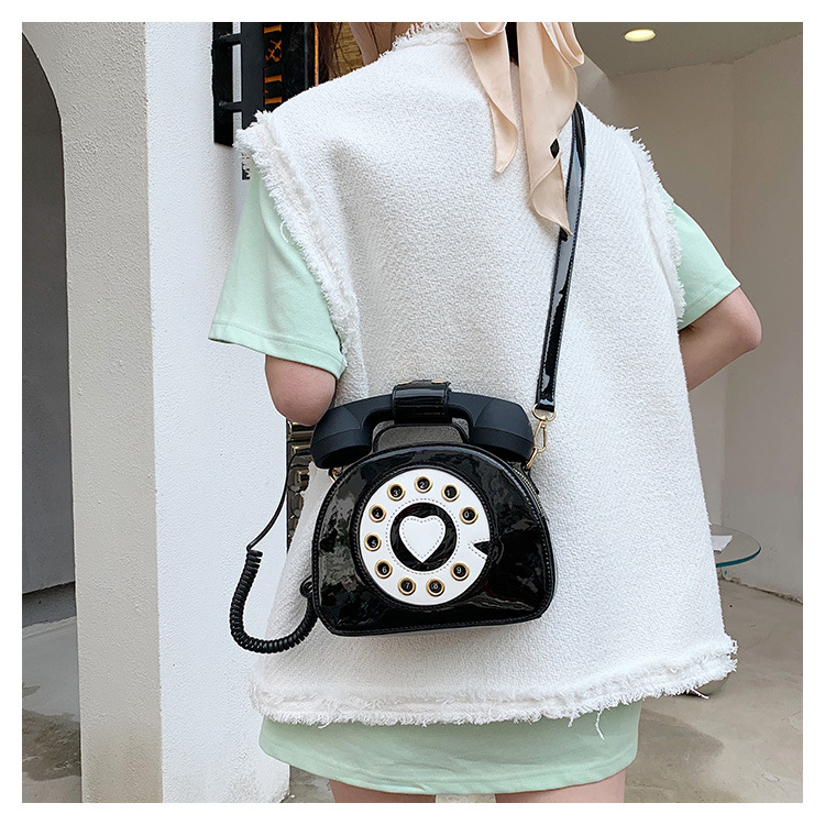 Medium Pu Leather Fashion Shoulder Bags display picture 35