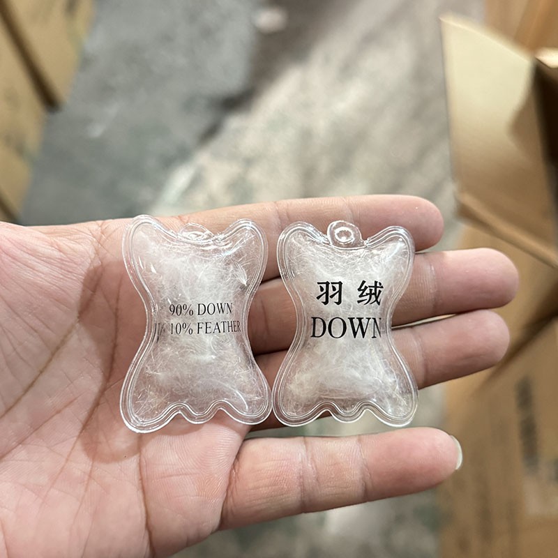 Inventario de pvc plumón infláble etiqueta de burbuja plumón etiqueta de plumón bola plumón placa de suspensión de plumón