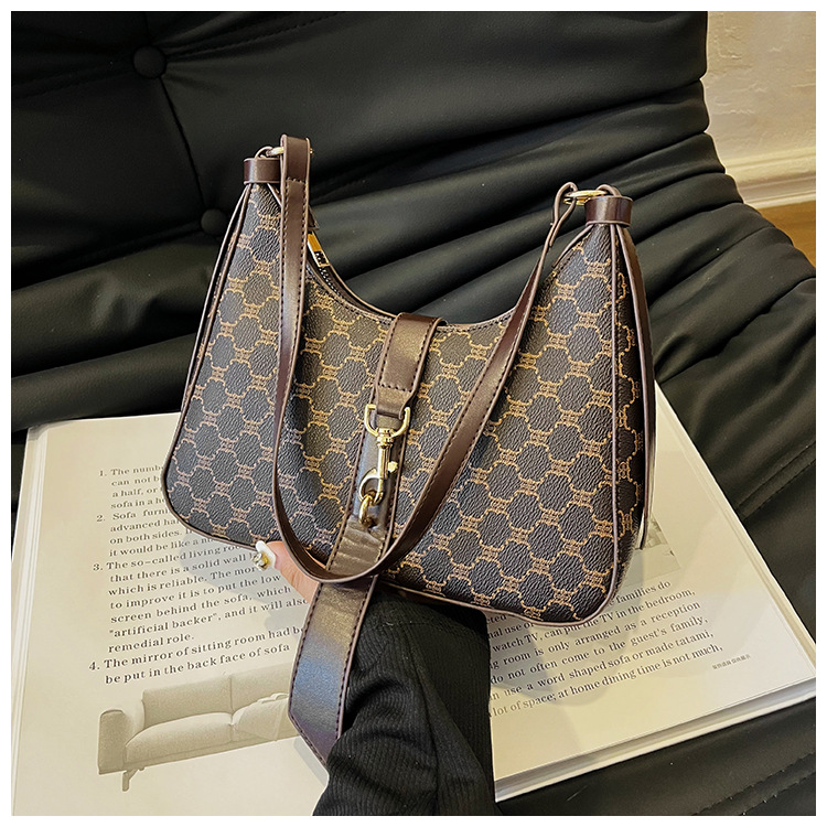 High-end Women's Armpit Bag Retro Shoulder & Crossbody Bag_voghion.com