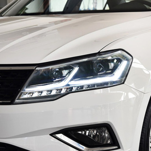 �m��춌����17���½��_������ɸ��bLED���П������D���͸�R�