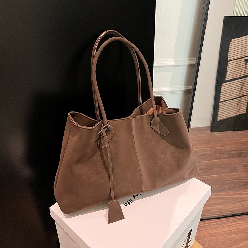 Cross-Border Retro Women's Suede Matte Tote Bag, Large Capacity Shoulder Bag For Work And Commuting, High-End Underarm Bag - Thumbnail 4