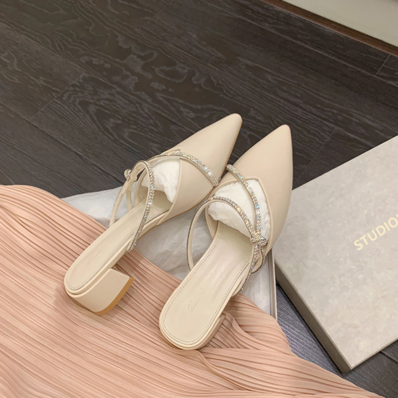 Punta cerrada media zapatillas de tacón grueso de las mujeres rhinestone señaló boca baja estilo coreano zapatos de mujer 2023 primavera nueva moda ropa de abrigo sandalias
