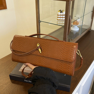 ���R�d�r���߼yƤ�����С���͹�б��μ��Ů���p���ָ������Ů