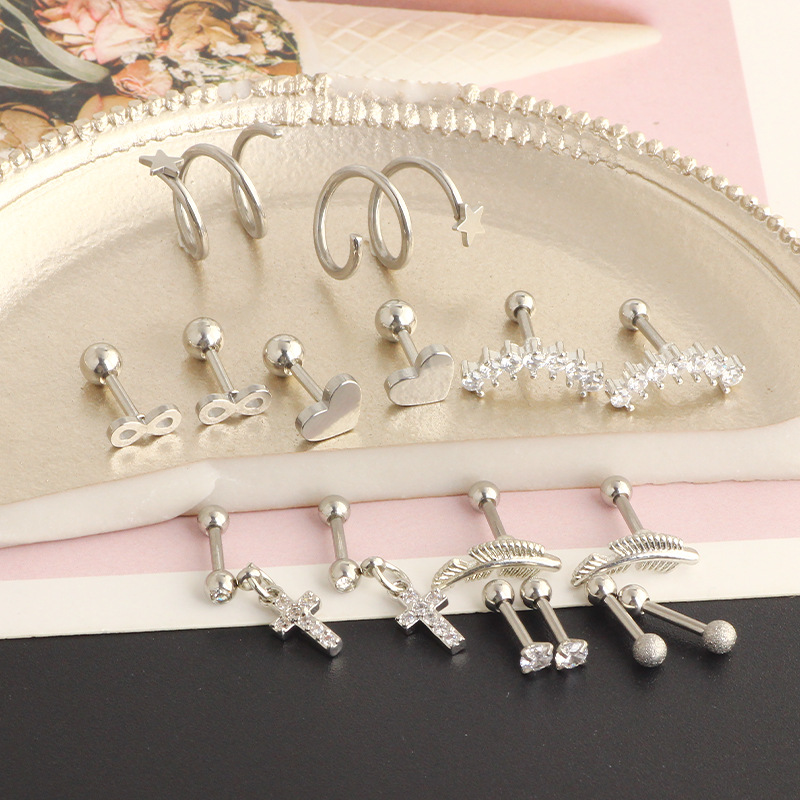 Pointed titanium steel lip stud product view