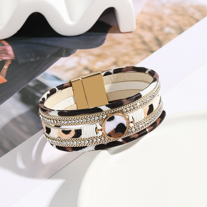 Cross-border European American Popular Autumn And Winter Alloy Magnetic Clasp Leopard Print Bracelet, Fashionable_voghion.com