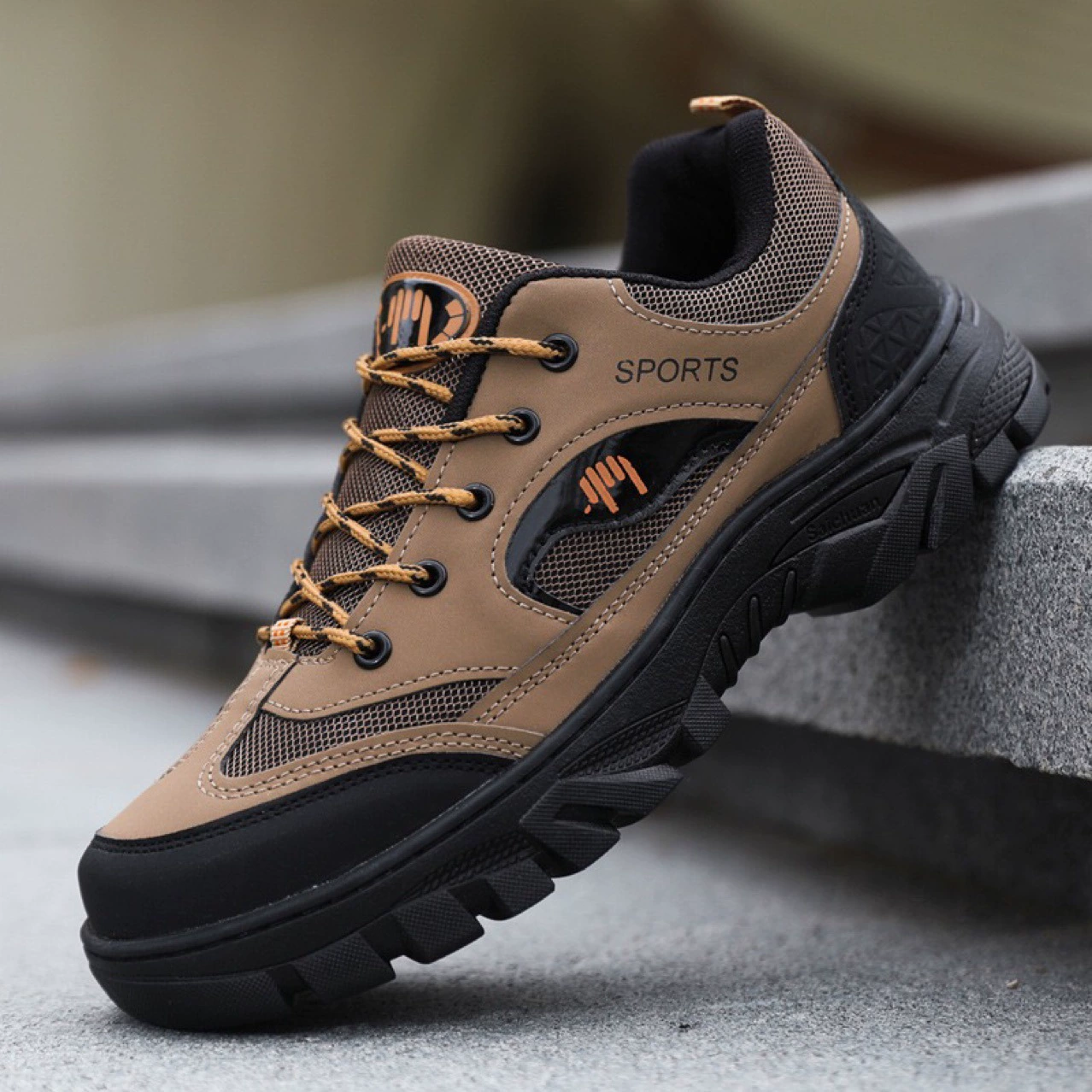 Breathable non-slip demi-season wear-resistant climbing sports shoes