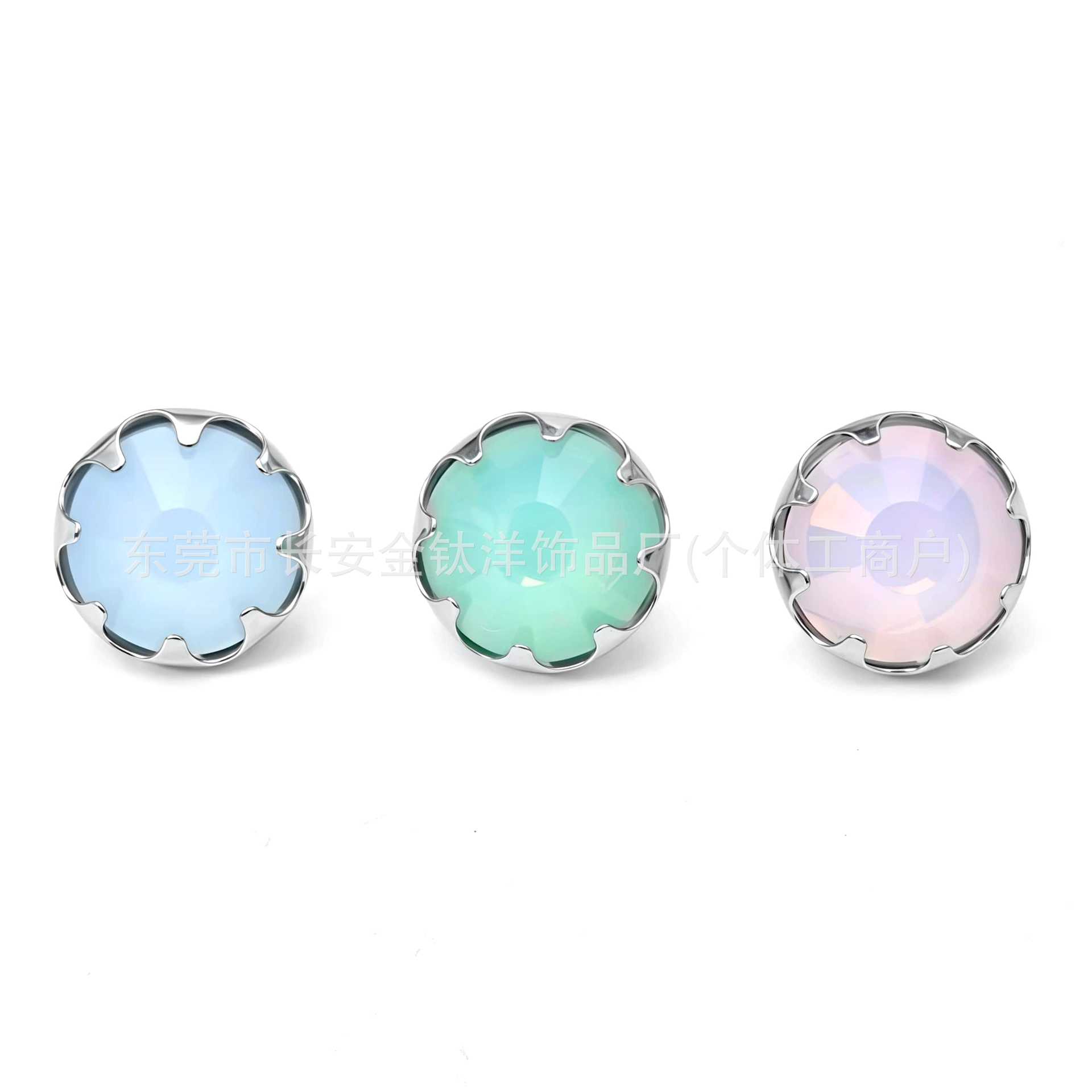 Pointed titanium steel lip stud product view