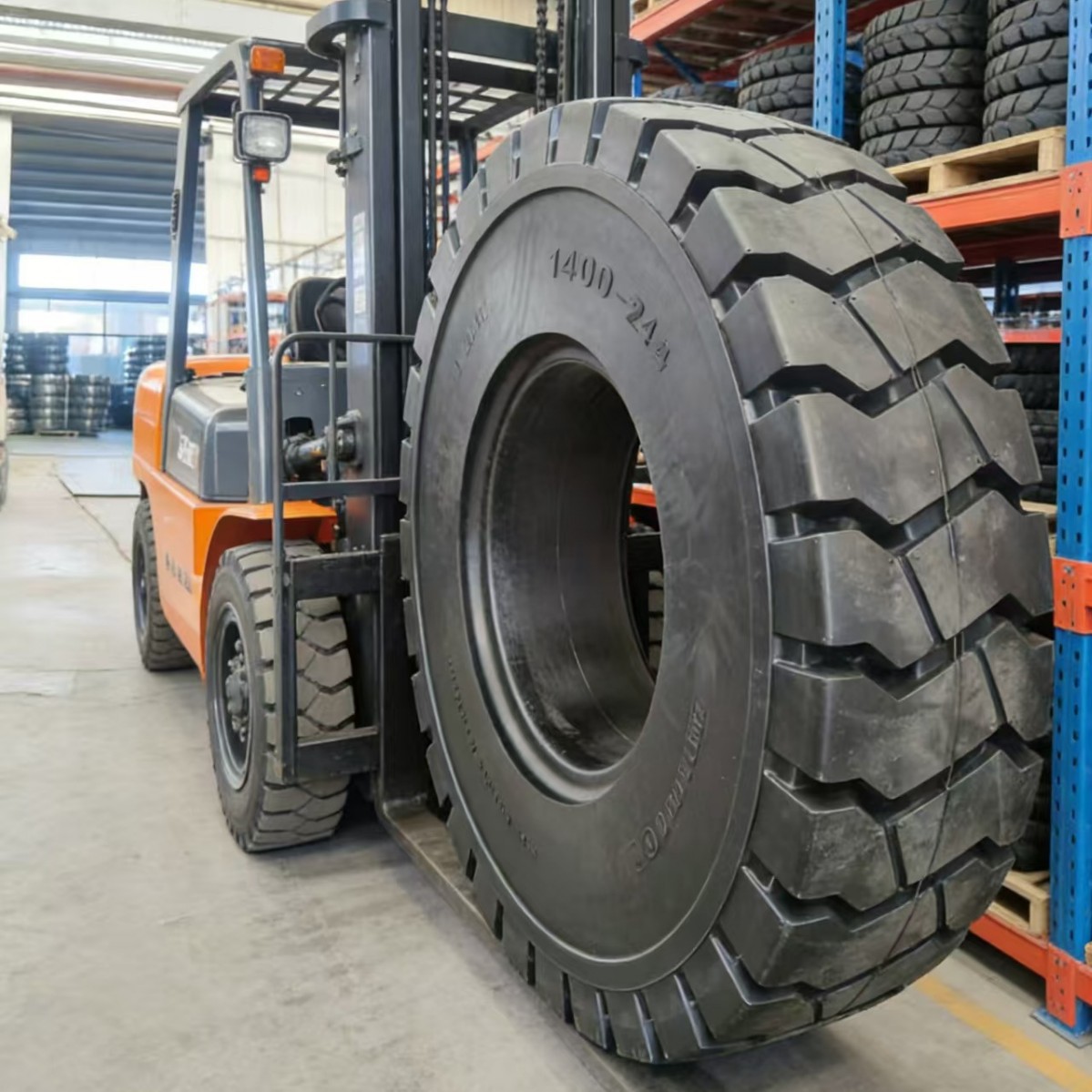 大迪实心轮胎1000-20/1200-20/1400-24钢厂/港口拖车实心轮胎