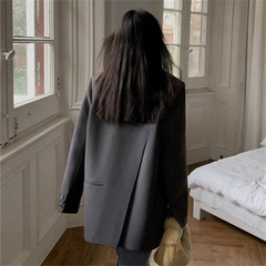 シックなグレーの小さなスーツジャケット女性のための 2025 春と秋の新しいハイエンドデザインニッチカジュアルスーツ