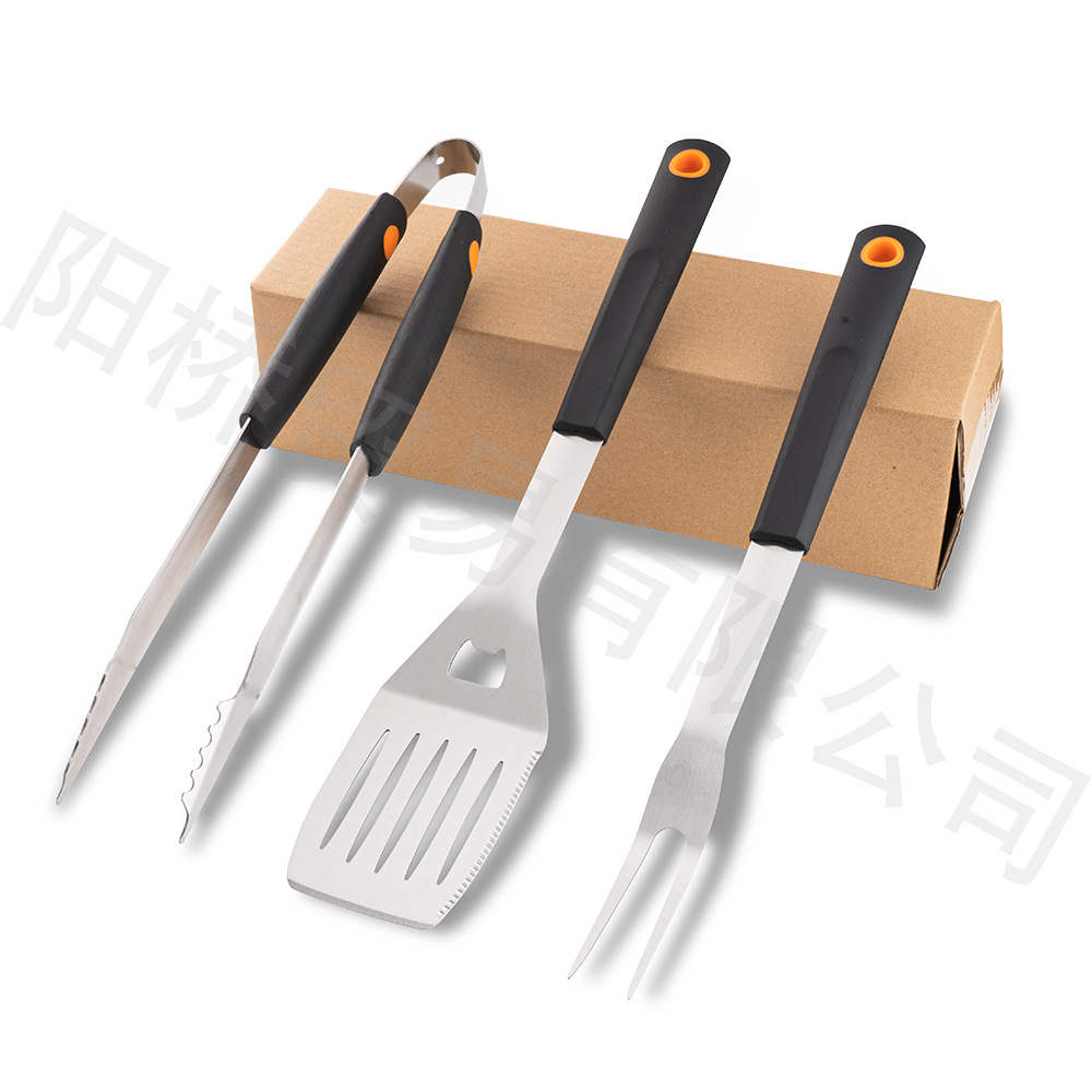 Fabricante de acero inoxidable transfronterizo en stock 26 juegos de acampamiento al aire libre conjunto completo de herramientas de parrilla de mango de plástico