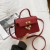 Красный