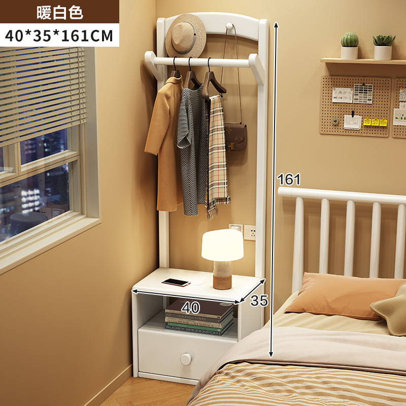 Mesa de cabecera de madera sólida simple casera cabereta integrada cabina de hendidura cerca de la cama en el hogar colgar percha de ropa almacenar estante