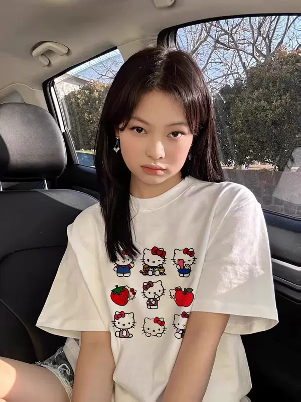 เสื้อยืดแขนสั้นผ้าฝ้ายแท้ สีขาว พิมพ์ลายแมว KT สำหรับผู้หญิง แบบใหม่ฤดูร้อน ดีไซน์ทรงหลวม ไซส์ใหญ่ แนวเฉพาะกลุ่ม