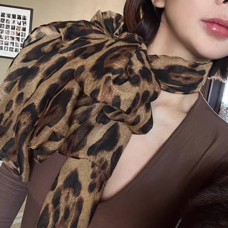표범 무늬 스카프