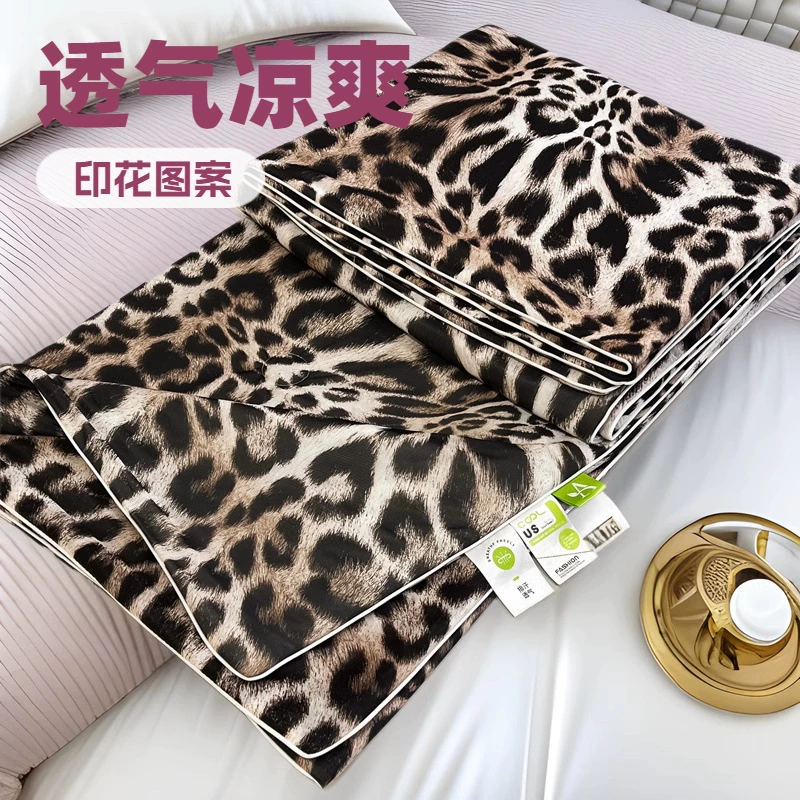 Новое летнее прохладное одеяло с аммиачным прохладным шелковым одеялом с кондиционером, одно двойное печатное весенне-летнее подарочное одеяло, оптовая продажа