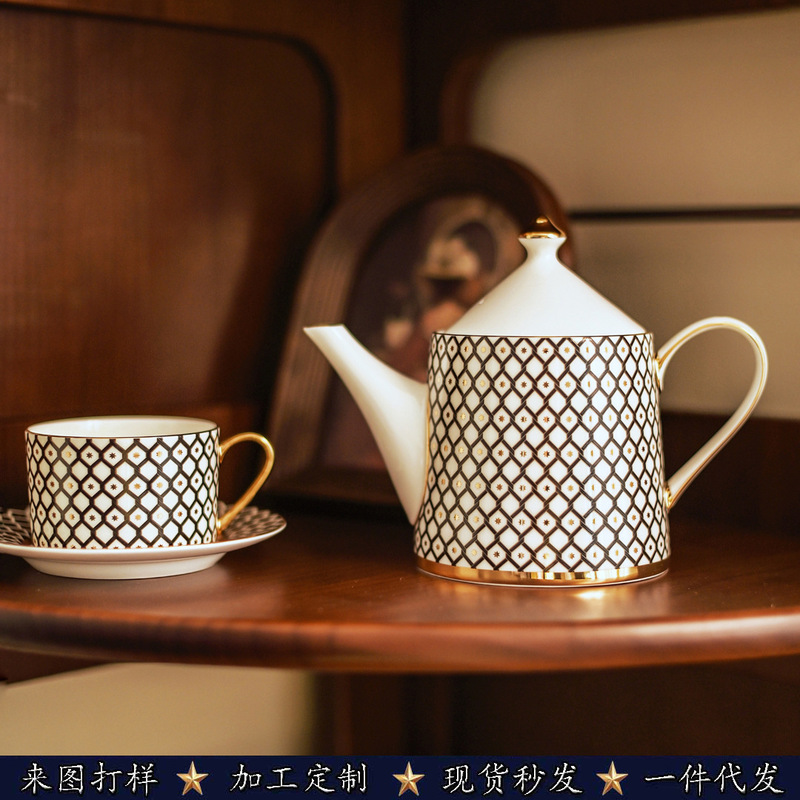 Star European Palace Style Gold-Plated Bone China Coffee Cup and Saucer Fashionable Small Luxury Black Tea Cup Afternoon Tea Tea Set