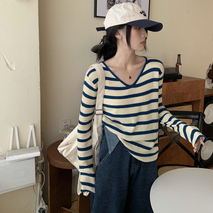 条纹长袖V领设计感针织衫2025打底新款女韩版上衣内搭宽松慵懒风|undefined