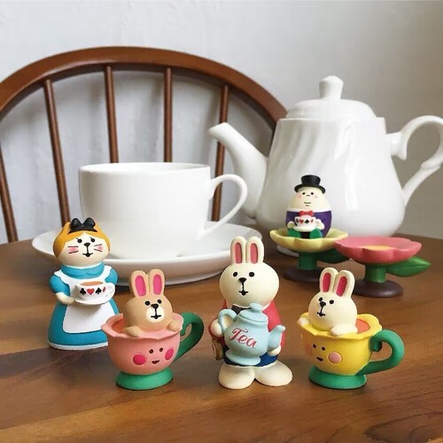 Alice in the Land of Flowers Poker Cat Teacup Rabbit Zakka Japanese Cat Creative Trendy Desktop Study Ornament