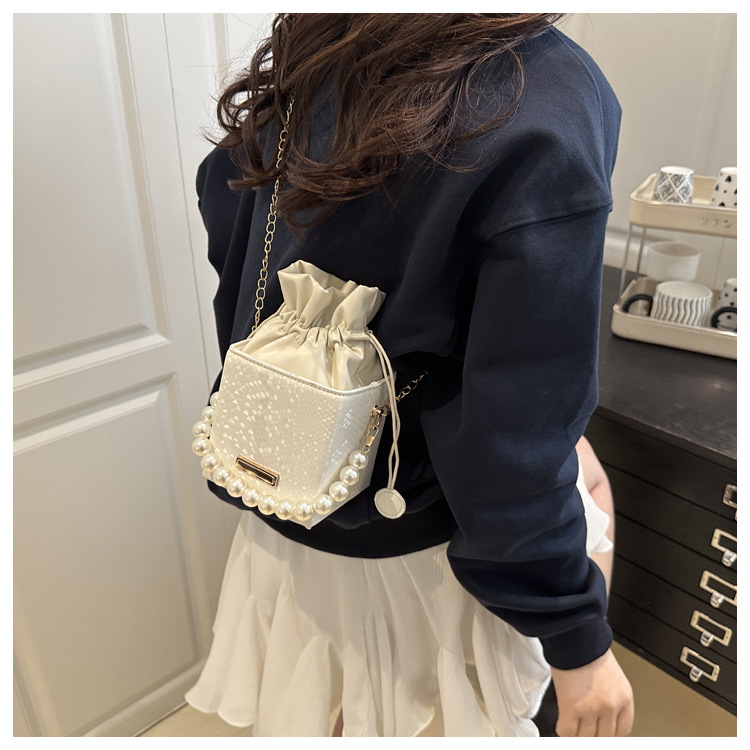 Borsa a secchiello con perle donna borsa a tracolla elegante_voghion.com