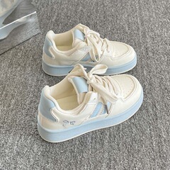 厚底小白鞋女款2025春秋季新款鞋子ins潮学生百搭小众板鞋面包鞋