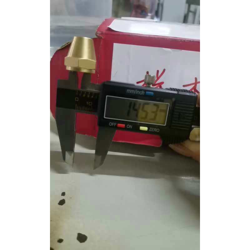 Accesorios de hardware Accesorios de tubería de gas de latón Accesorios de tubería de válvula de cobre Accesorios roscados