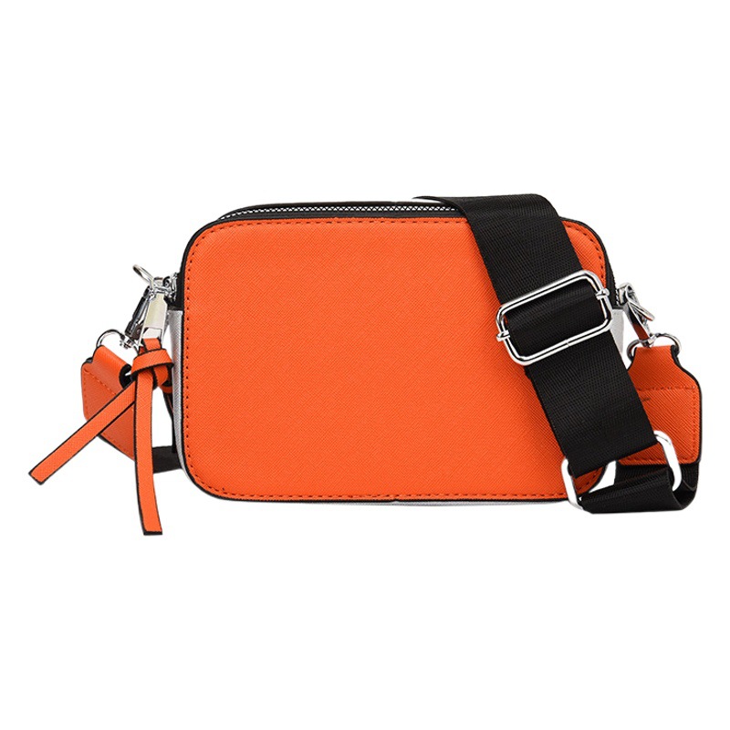 Verano nuevo bolso de bandolera de banda ancha personalizado simple bolso de hombro casual Bolso cuadrado pequeño de color de contraste de moda transfronterizo 2023