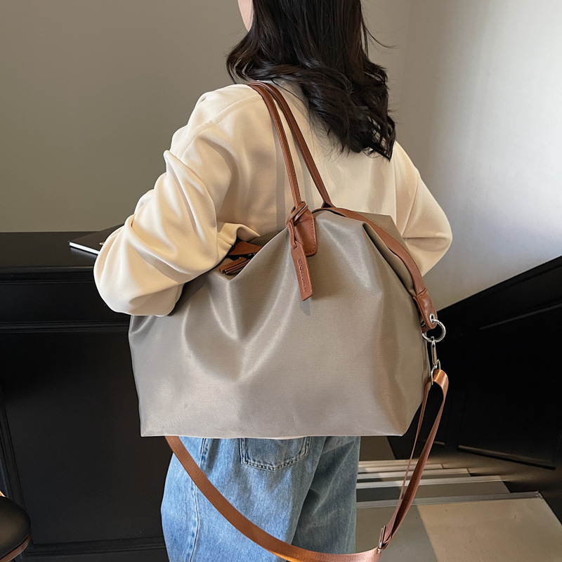 Women's Lightweight Travel Handbag, Ruiying Casual Luggage Tote, Lightweight Commuter Shoulder Bag, Dumpling Bag - Thumbnail 3