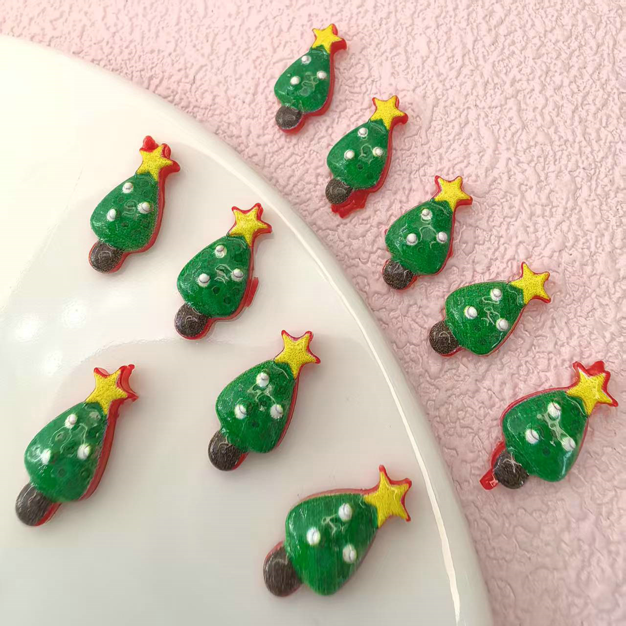 圣诞雪花旗帜钱袋圣诞树气球手套房子饰品配件美甲饰品批发义乌工