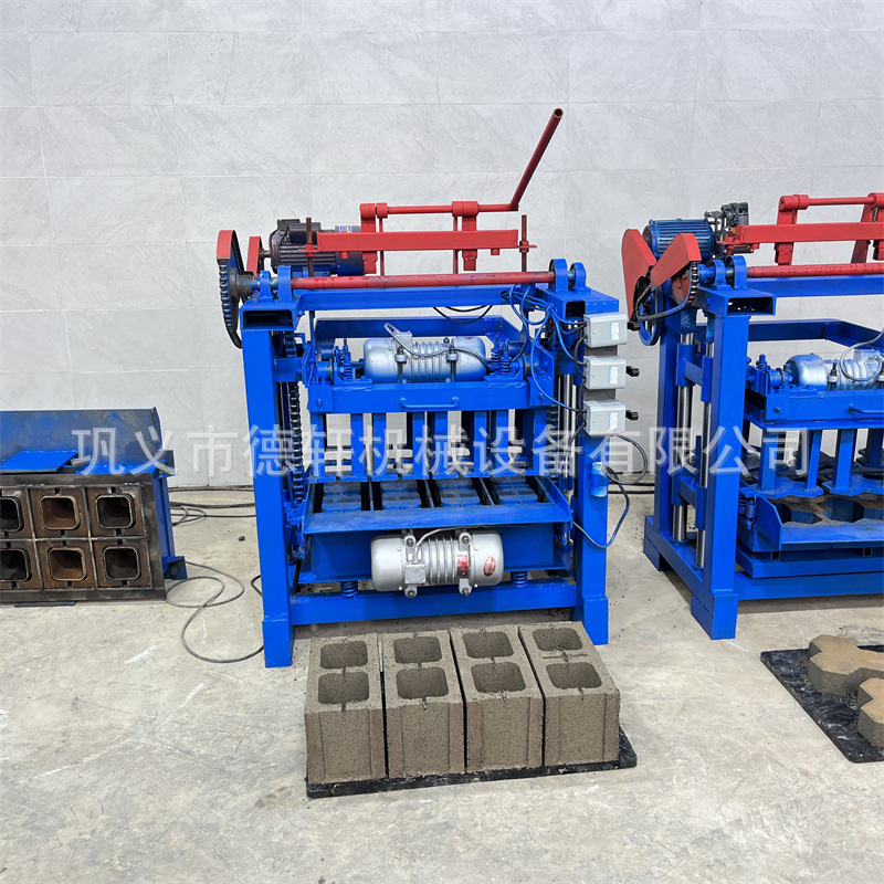 4-35A制作400*120*200空心砖六块水泥砖机两孔多孔砖一次成型砖机