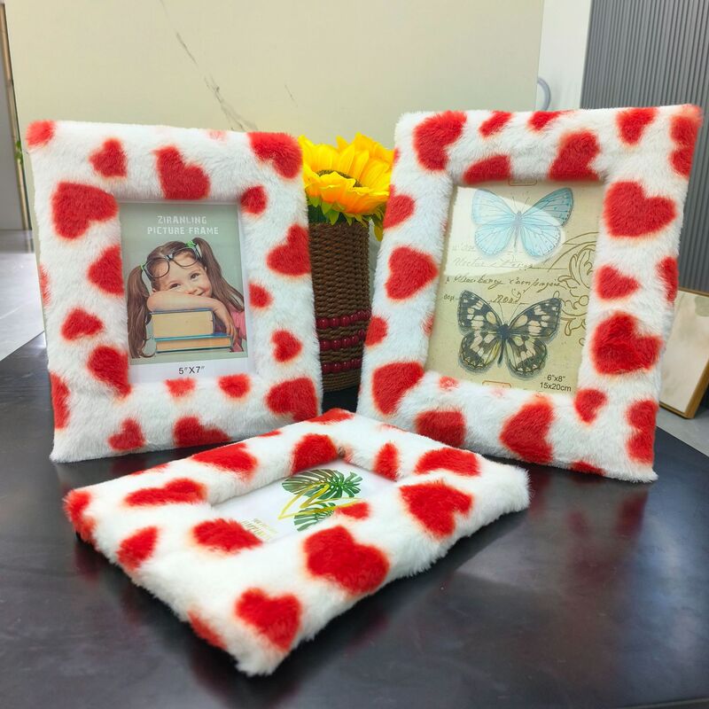 Plush Photo Frame Love Amazon MDF Bag Flannel Imitation Rabbit Fur Square Hollow Photo Frame European and American 6-inch Table Plush Photo Frame Love Amazon MDF Bag Flannel Imitation Rabbit Fur Square Hollow Photo Frame European and American 6-inch Table