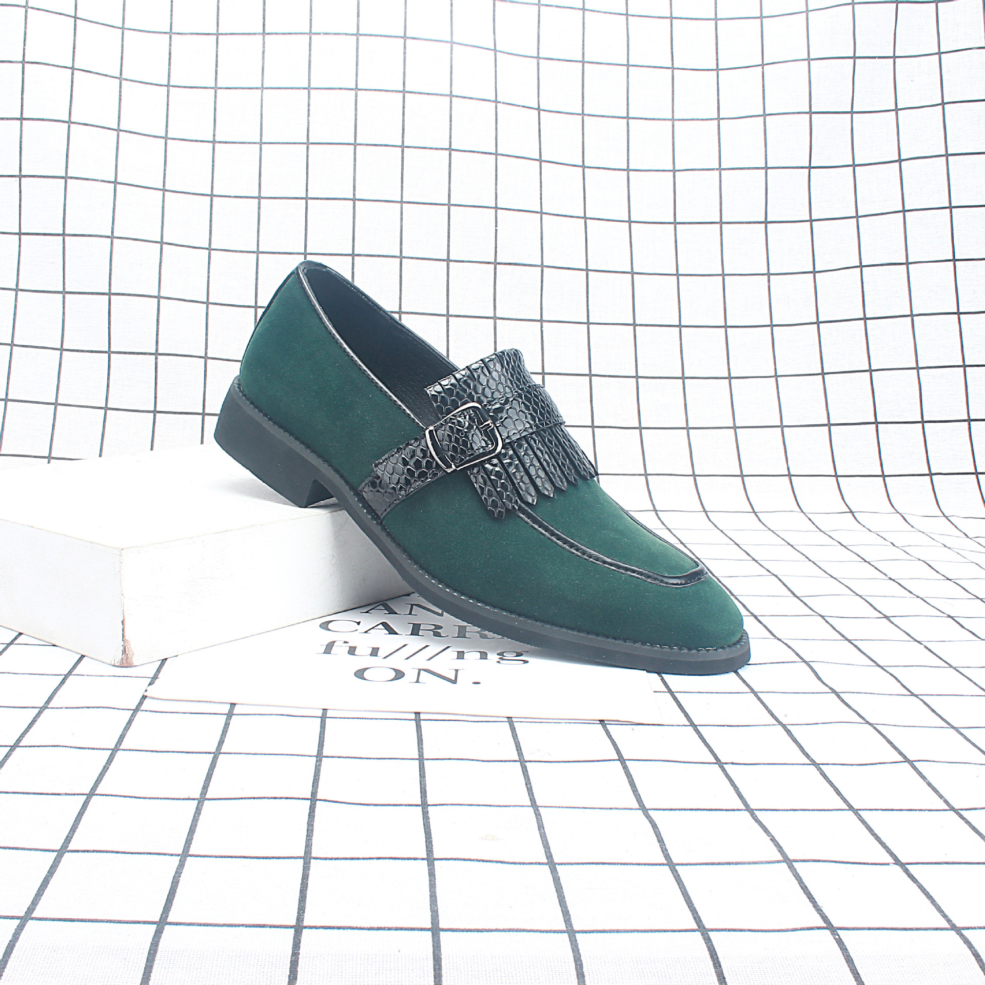 �ﶬ�¿�ĥɰ����ʦ����ЬӢ��ҹ��ٴ�����һ�ŵ��׽�ƤЬ��8703