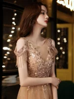 高端宴会晚礼服裙女轻奢小众订婚礼气质主持人艺考高级感2025新款