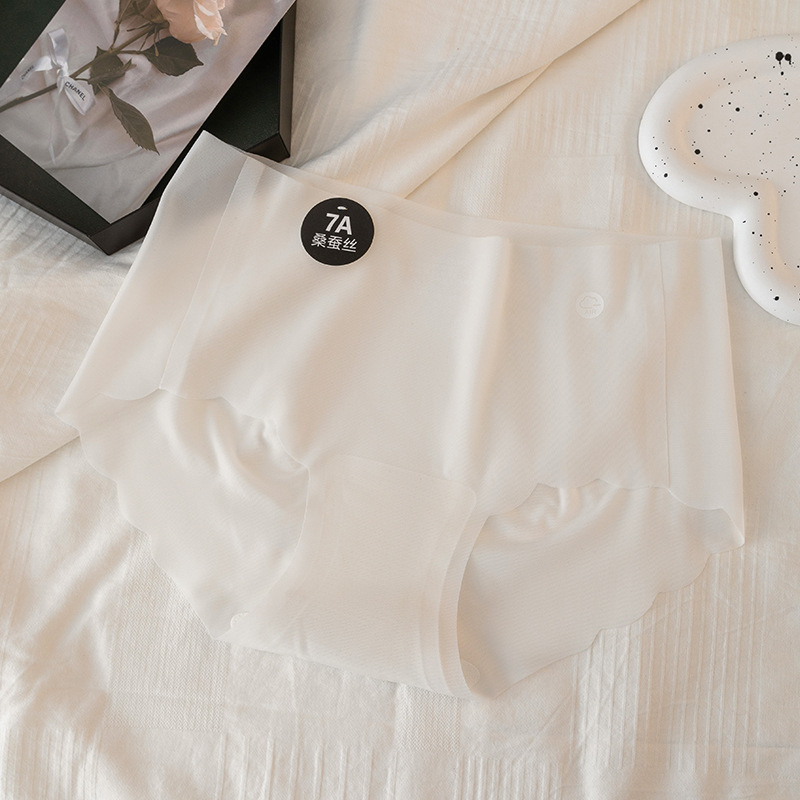 Ropa interior de cintura media de cadera de melocotón tridimensional 3D