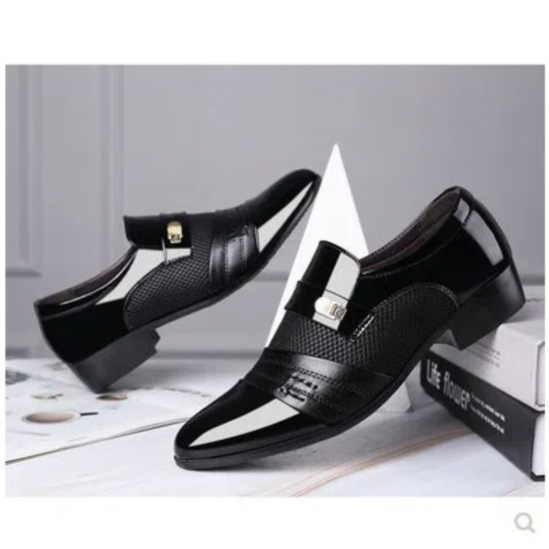 Zapatos de hombre Primavera y otoño nuevos zapatos de cuero zapatos formales de negocios de los hombres zapatos casuales británicos de los hombres zapatos de boda a juego transpirable suave