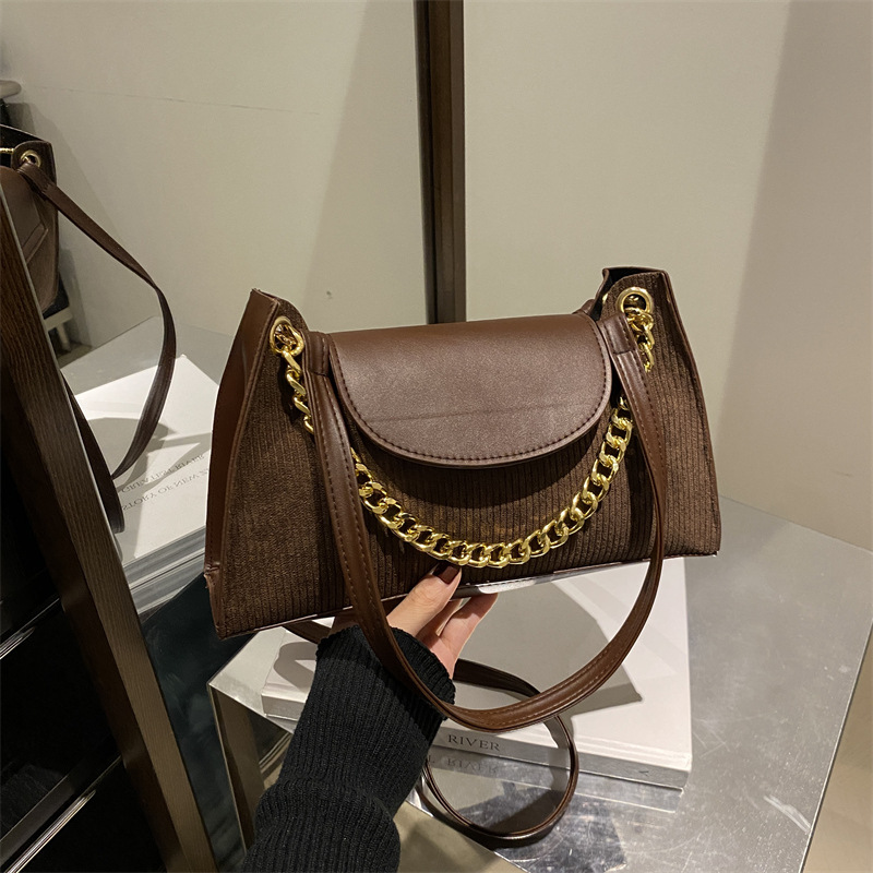 Bolso bandolera de trabajo de cercanías con axilas de gran capacidad 2024 nuevo bolso bandolera retro de otoño e invierno bolso cuadrado pequeño con costuras de estilo occidental