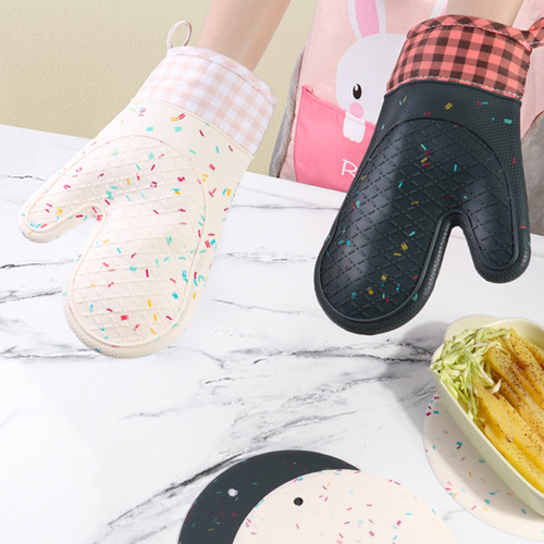 Nordic style kitchen oven gloves silicone baking gloves creative splicing small fresh fancy insulation gloves