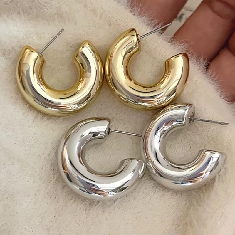 1 Pair Simple Style Solid Color Plating Copper 18k Gold Plated Ear Studs display picture 1