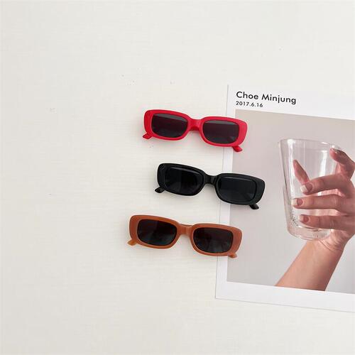 Korean-style children's sunglasses, fashionable retro style, unisex kids vacation sun shades, baby photo-taking stylish sunglasses, trendy goggles