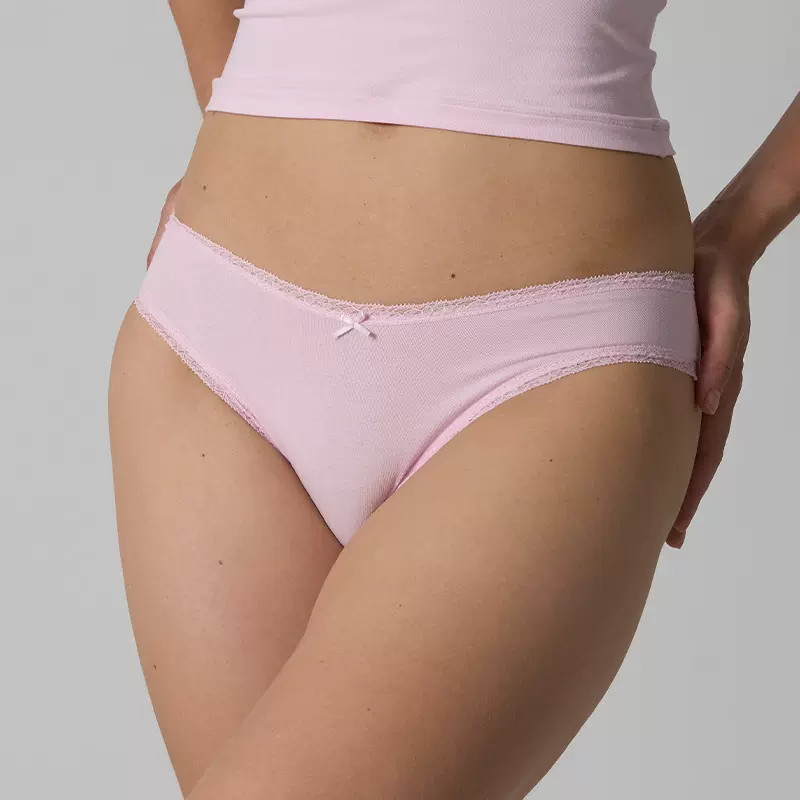 LIGHTWEIGHT COTTON LACE UNDERWEAR 蕾丝纯棉三角裤包臀内裤女