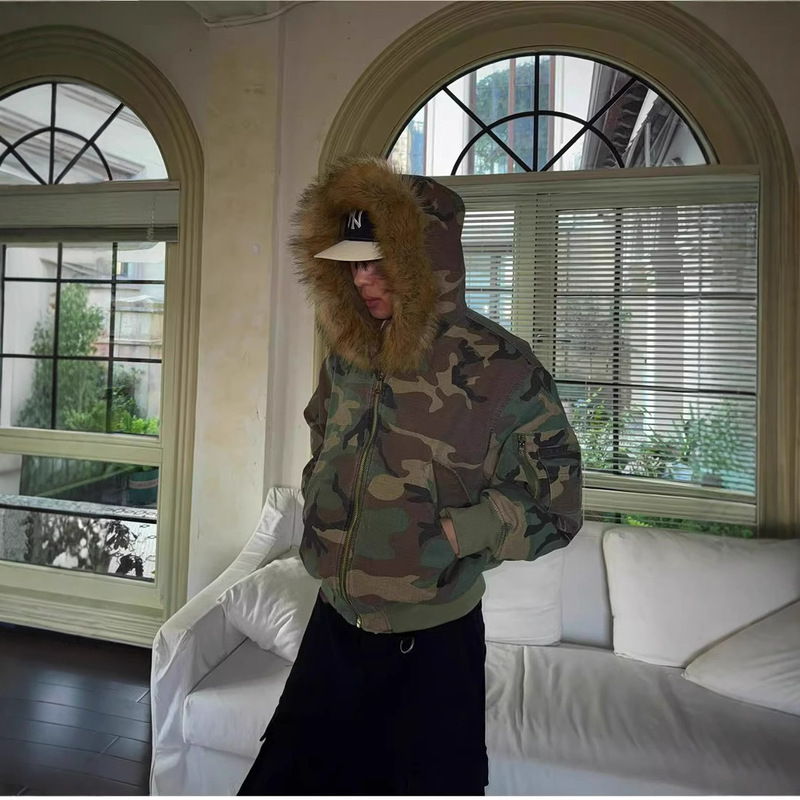 Reversible Thickeneded Imitation Rabbit Velvet Mountain Carved Fur Collar Camouflage Cotton Outwear Men's Cotton Outwear Winter Handsome Classy Outwear Reversible Thickeneded Imitation Rabbit Velvet Mountain Carved Fur Collar Camouflage Cotton Outwear Men's Cotton Outwear Winter Handsome Classy Outwear